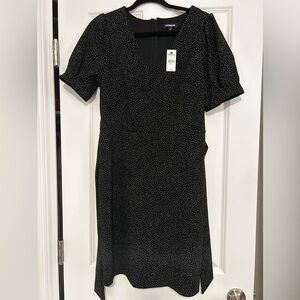 NWT Express Polka Dot Sheath dress, sz M